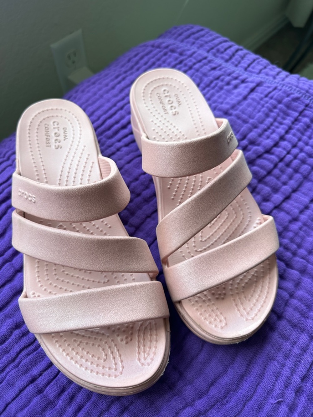 CROCS Women’s Blush Pink Triple-Strap Slide Sandals